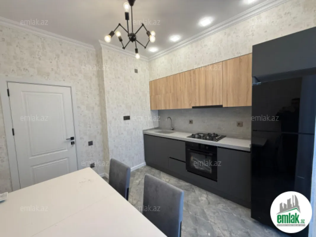 Satılır 2 otaqlı yeni tikili 70 m²