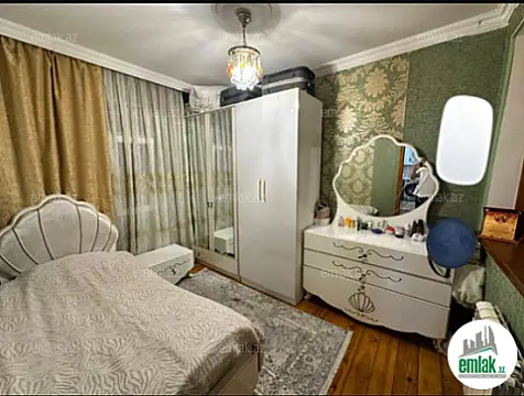 Satılır 4 otaqlı köhnə tikili 120 m²