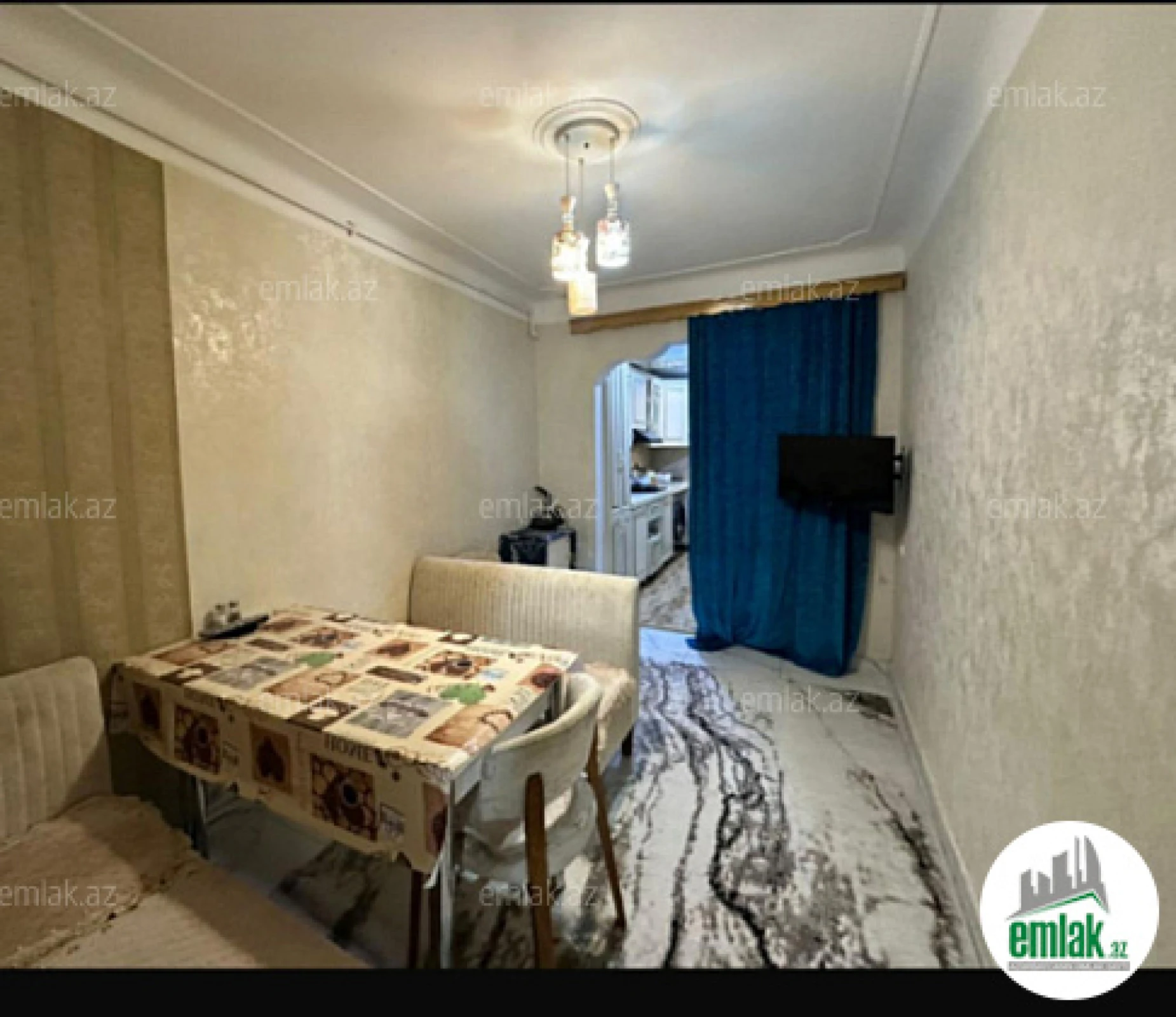 Satılır 4 otaqlı köhnə tikili 120 m²