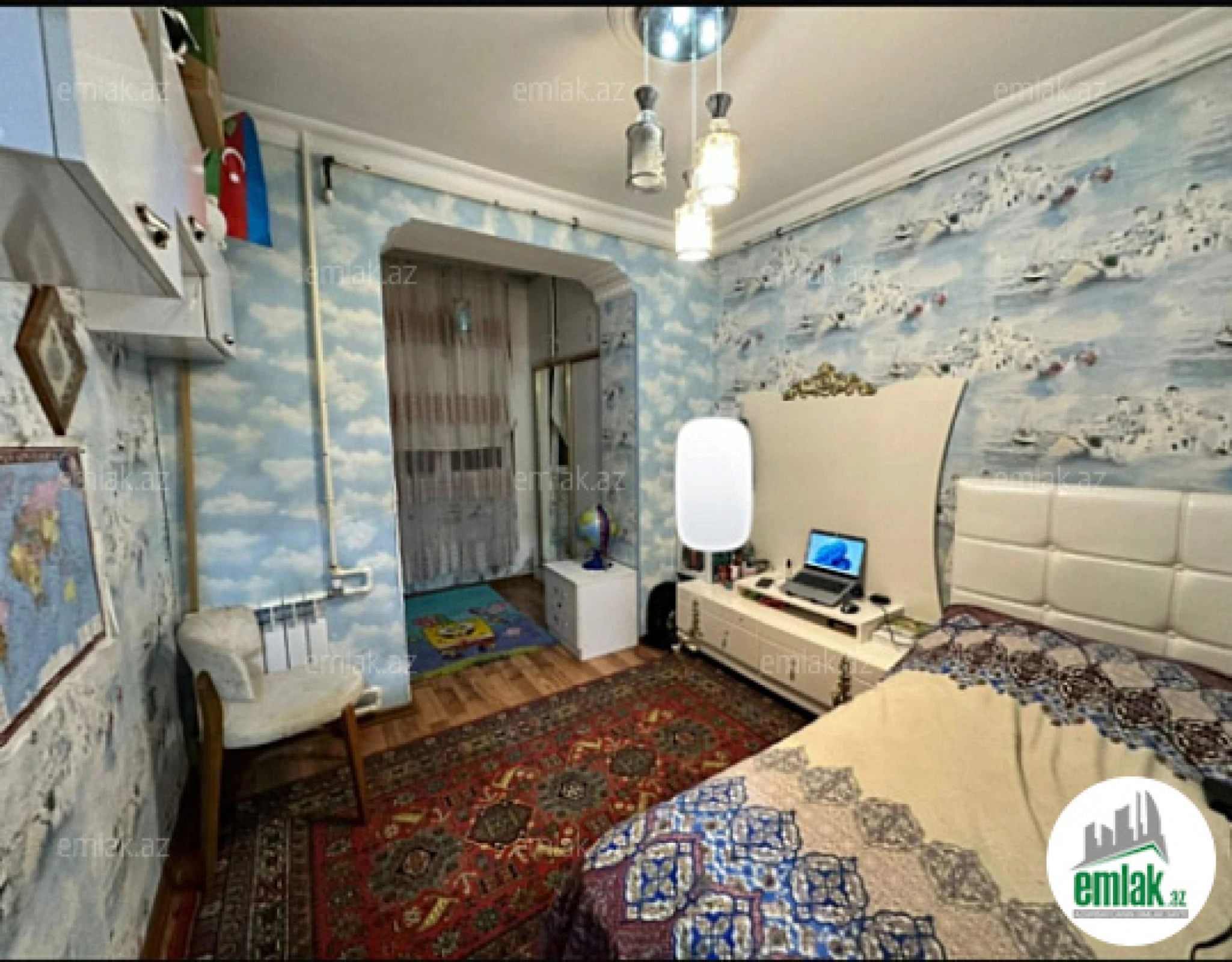 Satılır 4 otaqlı köhnə tikili 120 m²