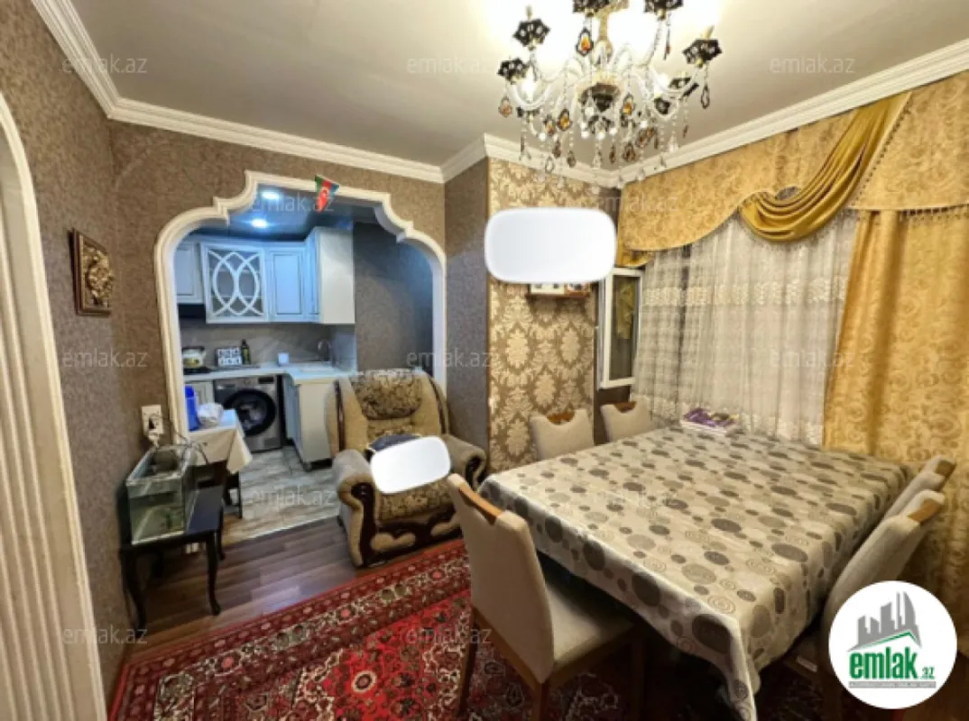 Satılır 4 otaqlı köhnə tikili 120 m²