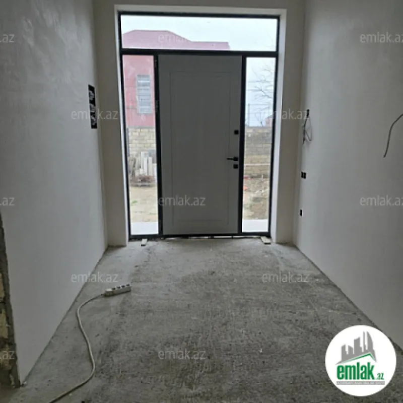 Satılır 6 otaqlı həyət evi 202 m²