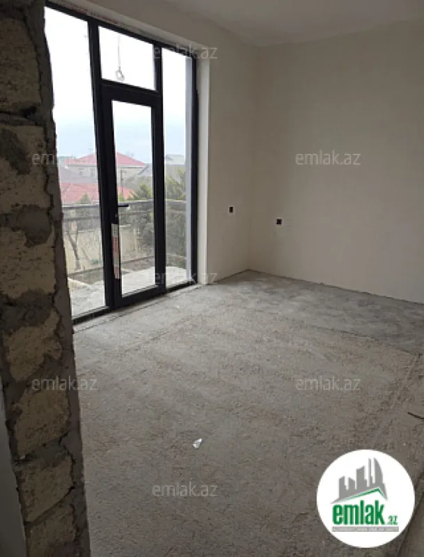 Satılır 6 otaqlı həyət evi 202 m²