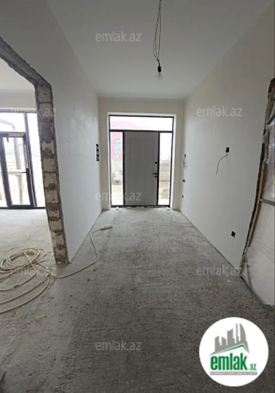Satılır 6 otaqlı həyət evi 202 m²