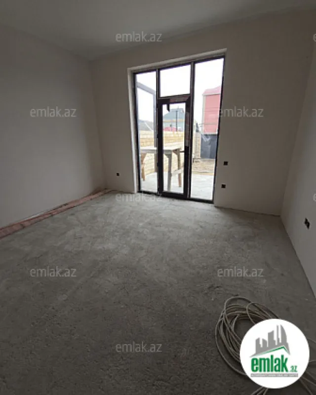 Satılır 6 otaqlı həyət evi 202 m²