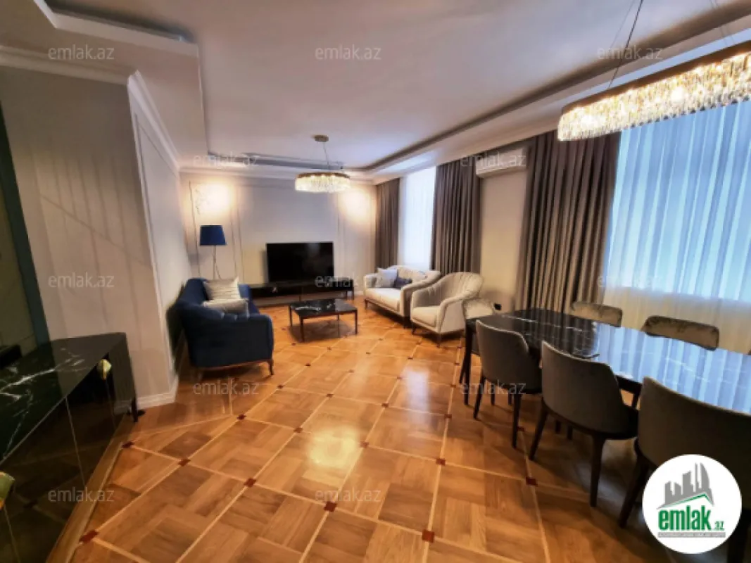 Satılır 3 otaqlı yeni tikili 128 m²
