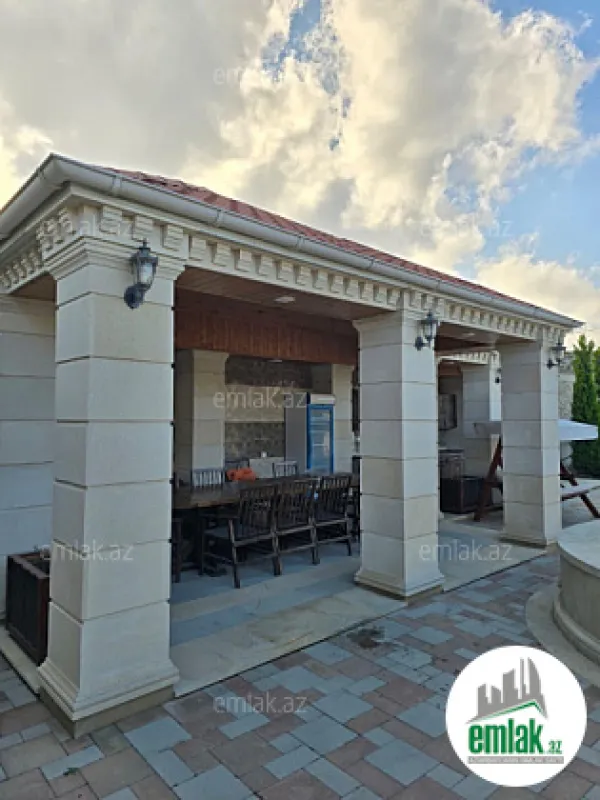 Satılır 4 otaqlı mənzil 150 m²