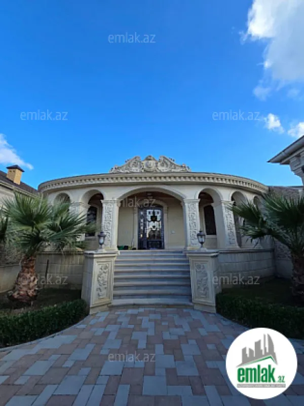 Satılır 4 otaqlı mənzil 150 m²