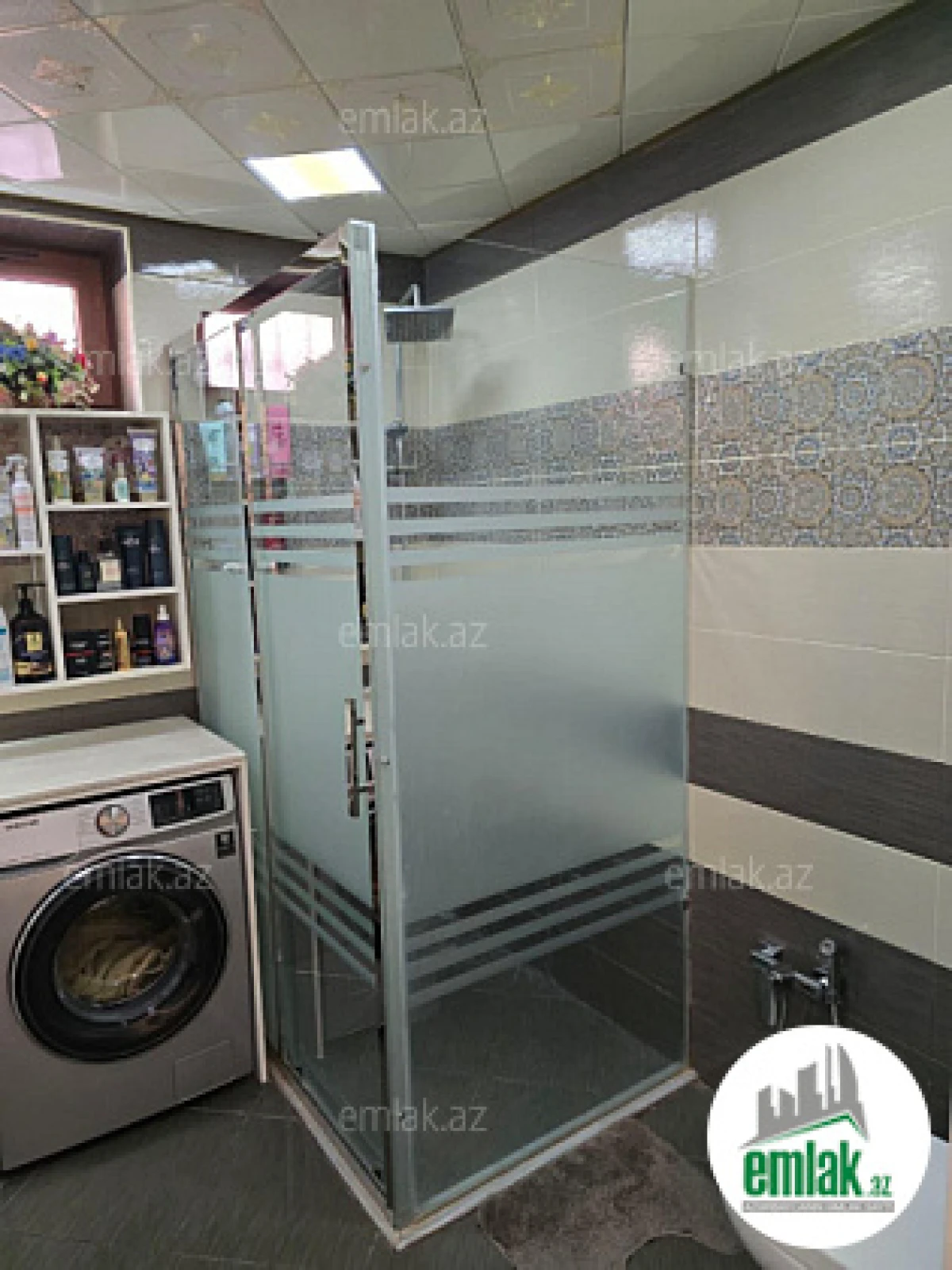 Satılır 4 otaqlı mənzil 150 m²