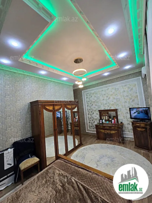 Satılır 4 otaqlı mənzil 150 m²