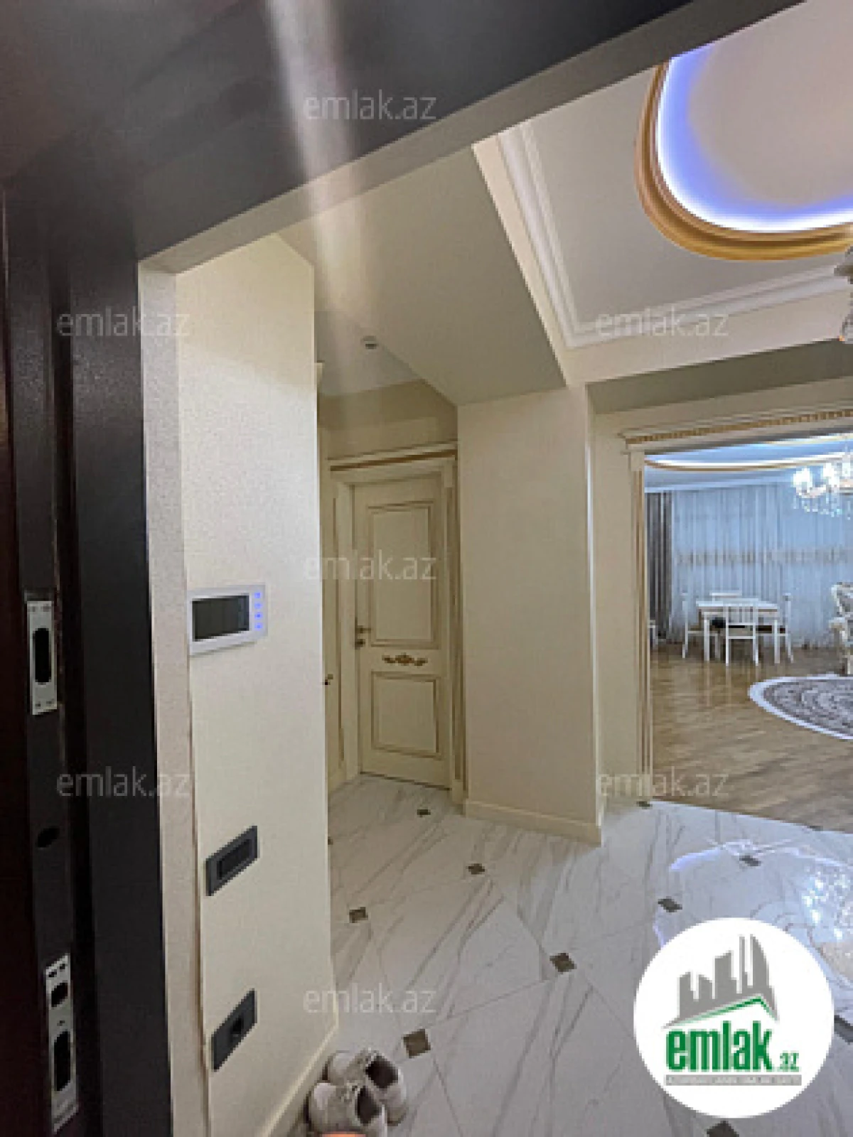 Satılır 3 otaqlı yeni tikili 105 m²