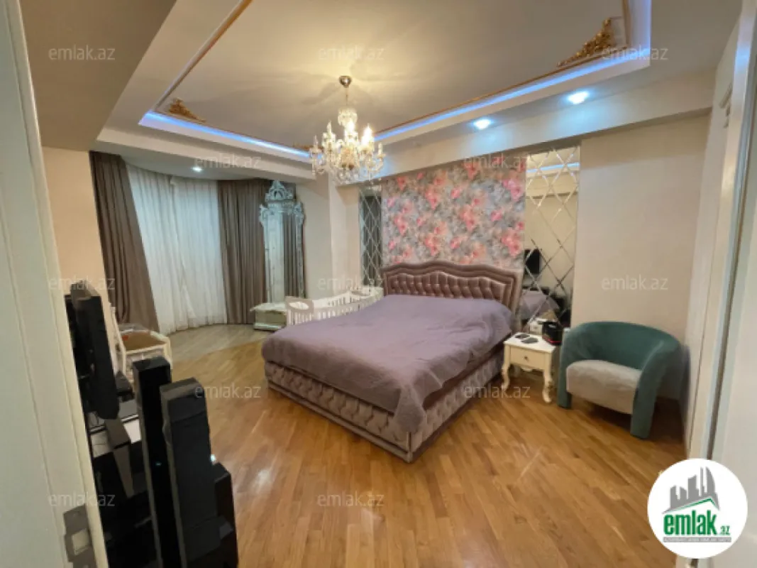 Satılır 3 otaqlı yeni tikili 105 m²