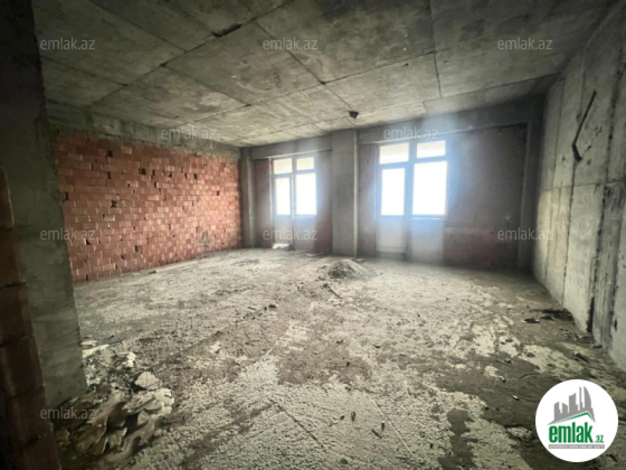 Satılır 4 otaqlı yeni tikili 185 m²