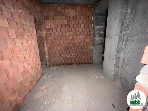 Satılır 4 otaqlı yeni tikili 185 m²