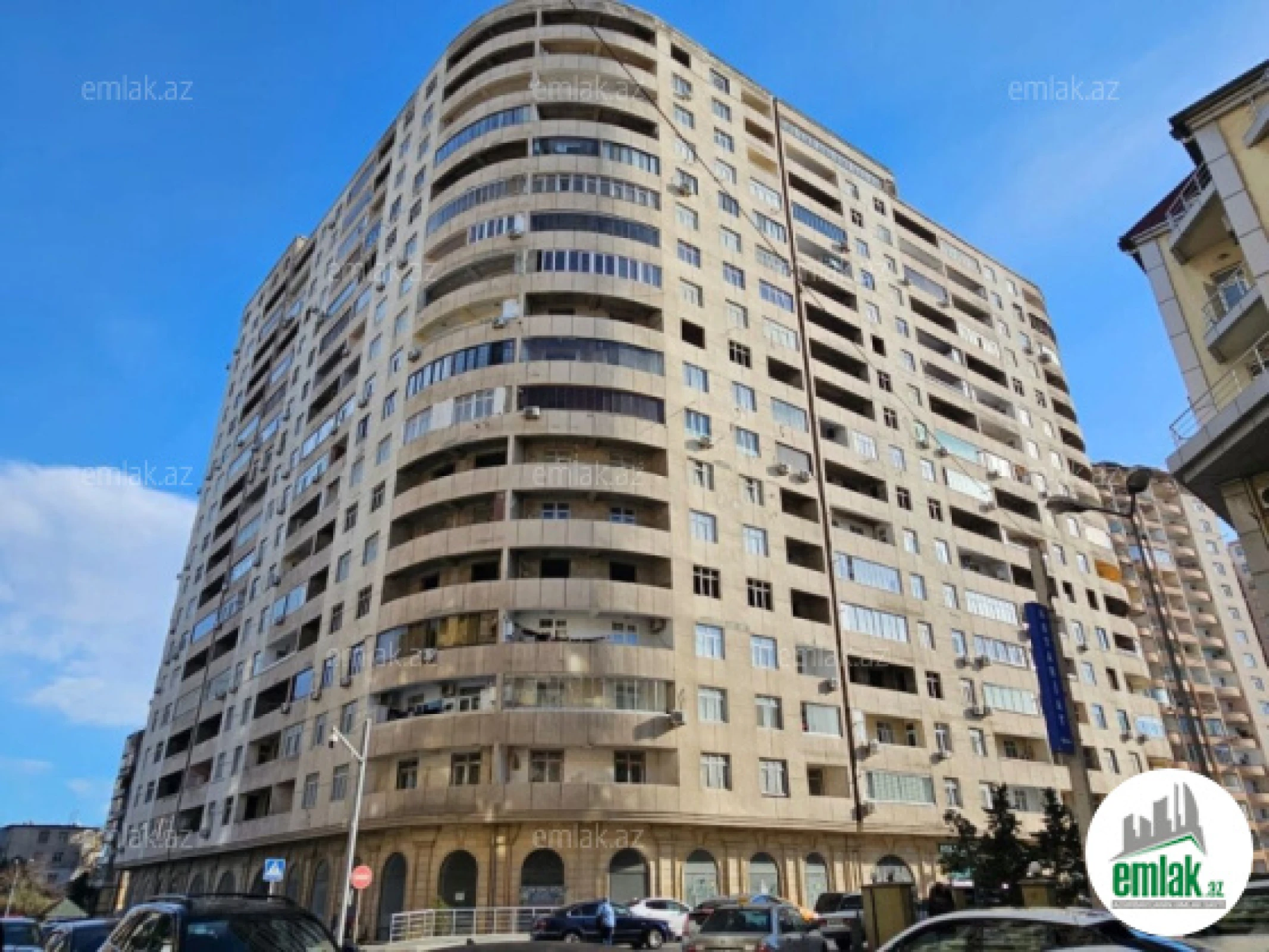 Satılır 4 otaqlı yeni tikili 185 m²