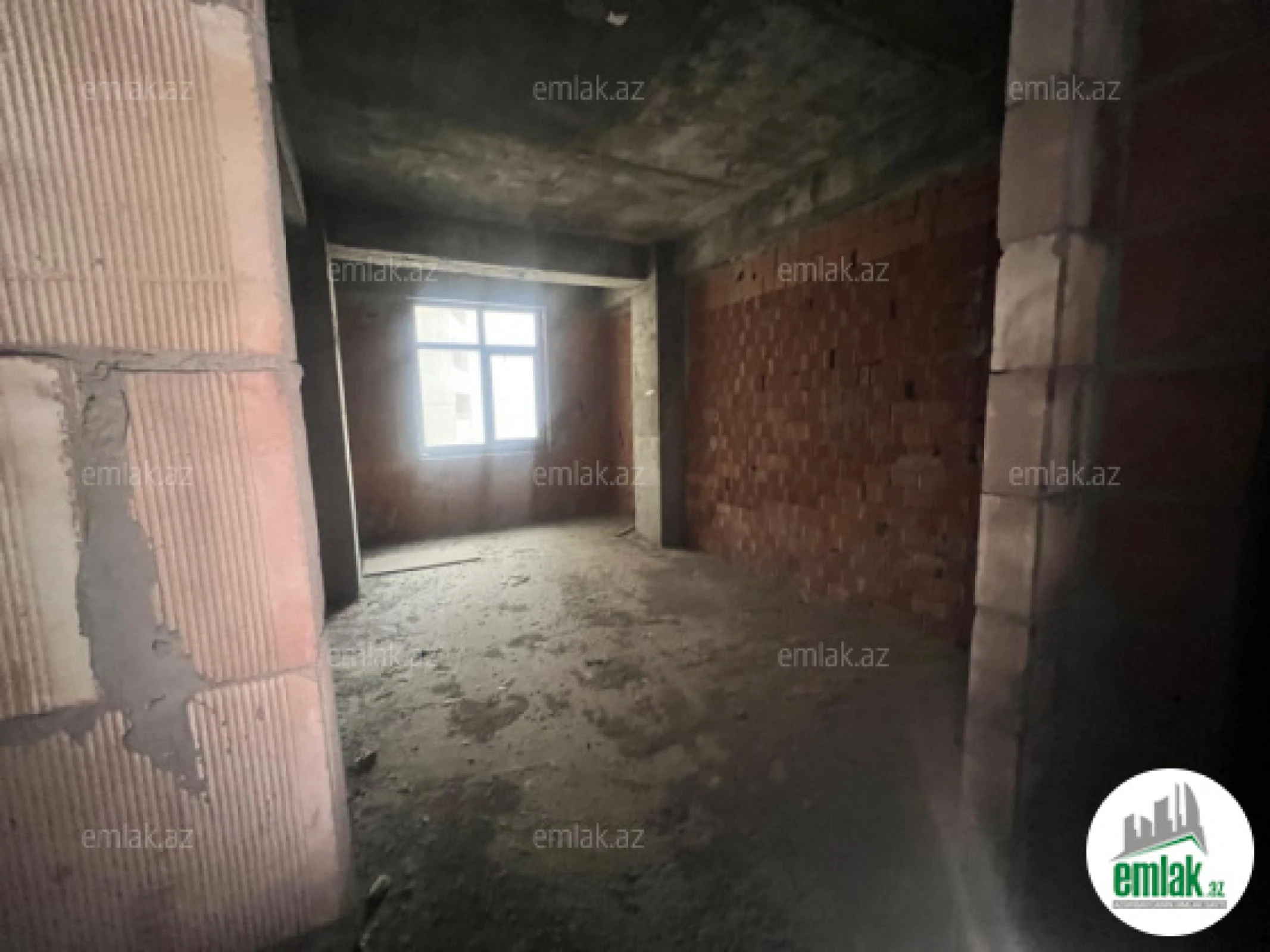 Satılır 4 otaqlı yeni tikili 185 m²