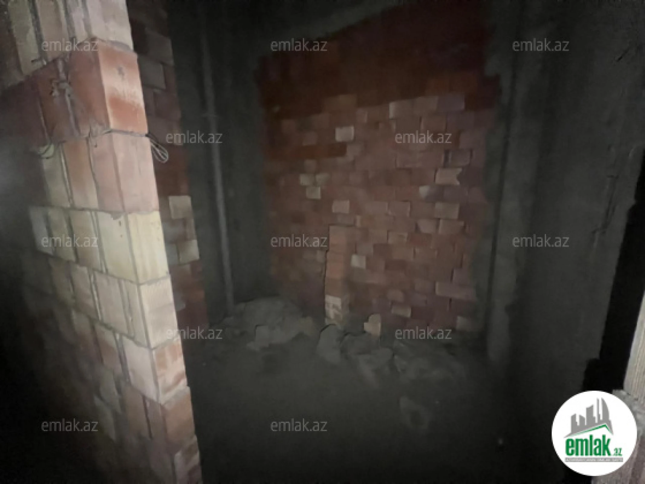 Satılır 4 otaqlı yeni tikili 185 m²