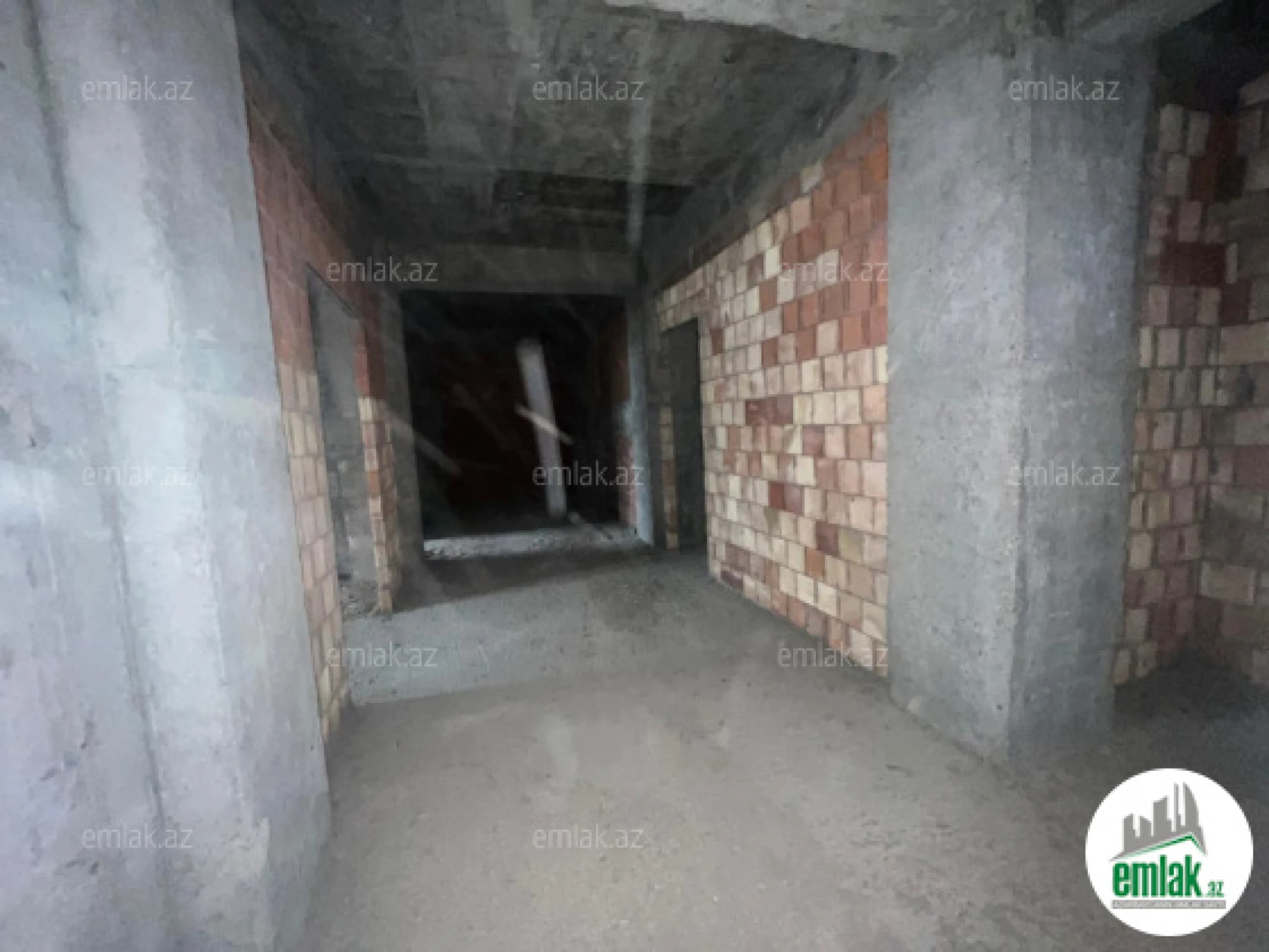 Satılır 4 otaqlı yeni tikili 185 m²