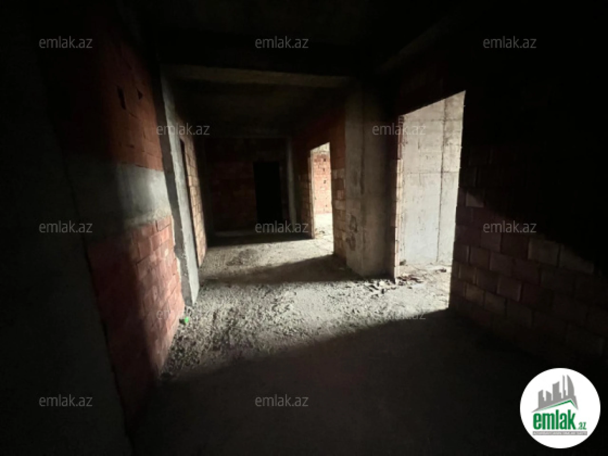 Satılır 4 otaqlı yeni tikili 185 m²