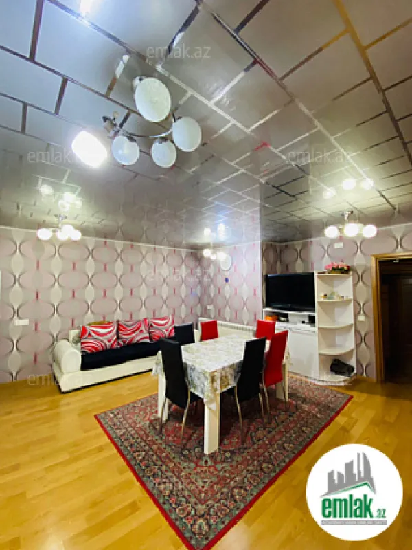 Satılır 10 otaqlı həyət evi 310 m²