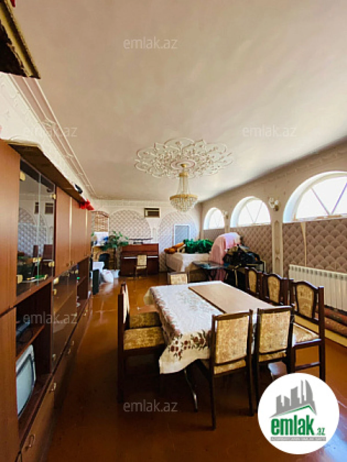 Satılır 10 otaqlı həyət evi 310 m²