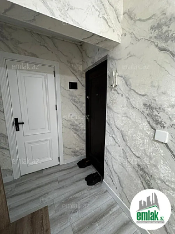 Satılır 2 otaqlı köhnə tikili 65 m²