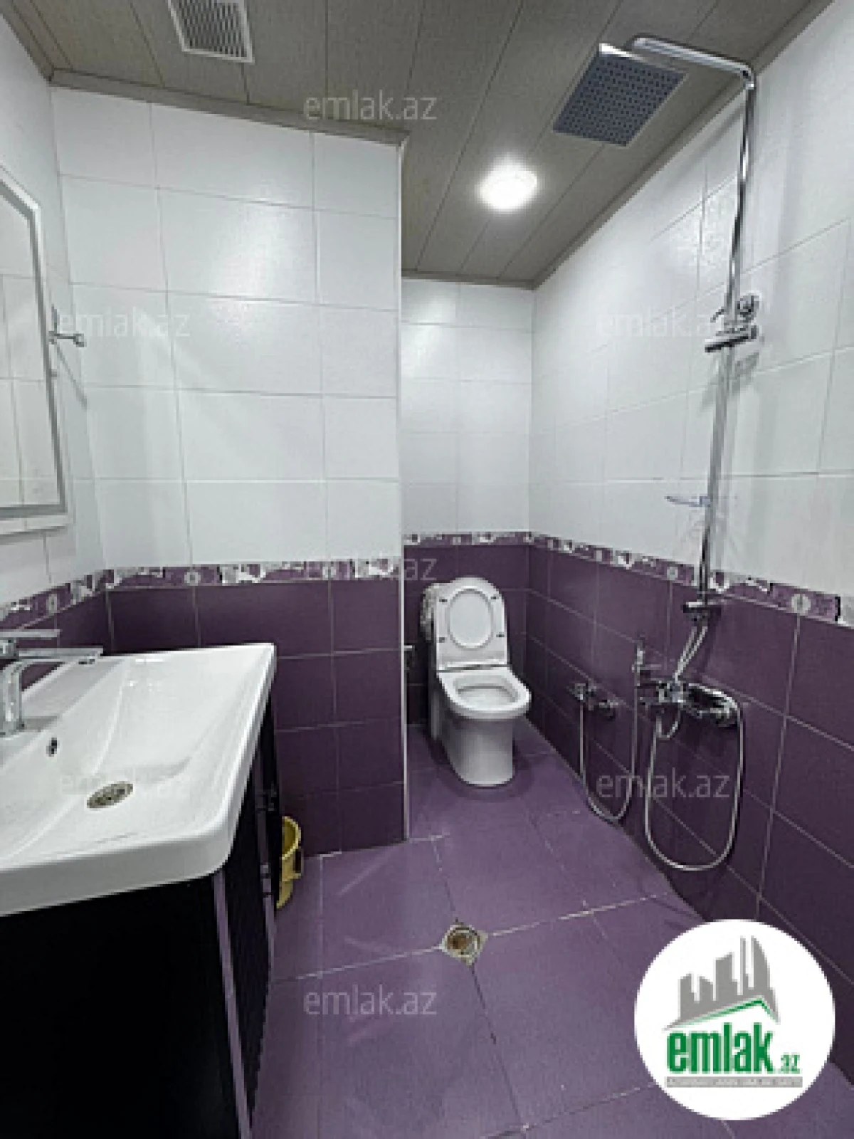 Satılır 2 otaqlı köhnə tikili 65 m²