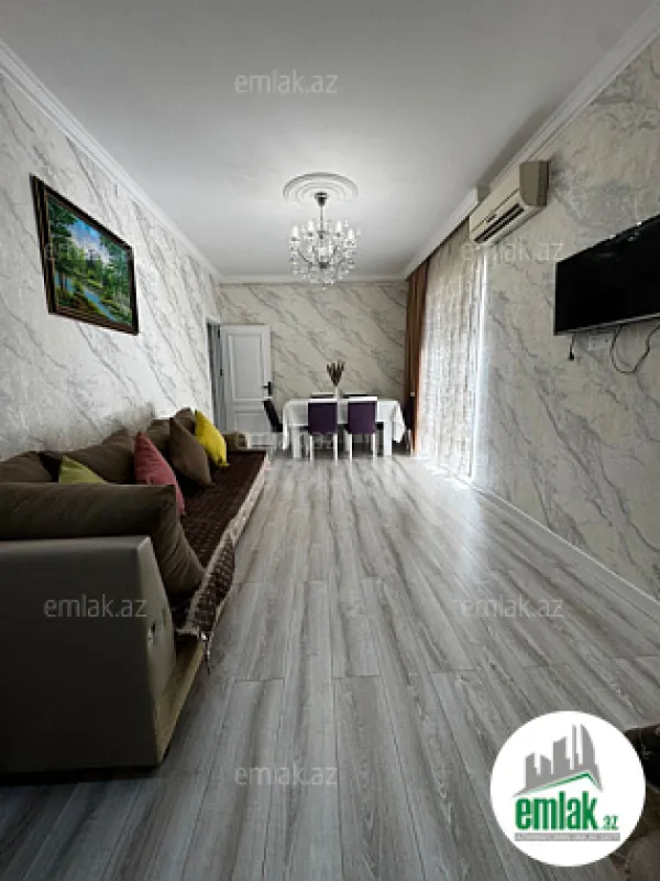 Satılır 2 otaqlı köhnə tikili 65 m²