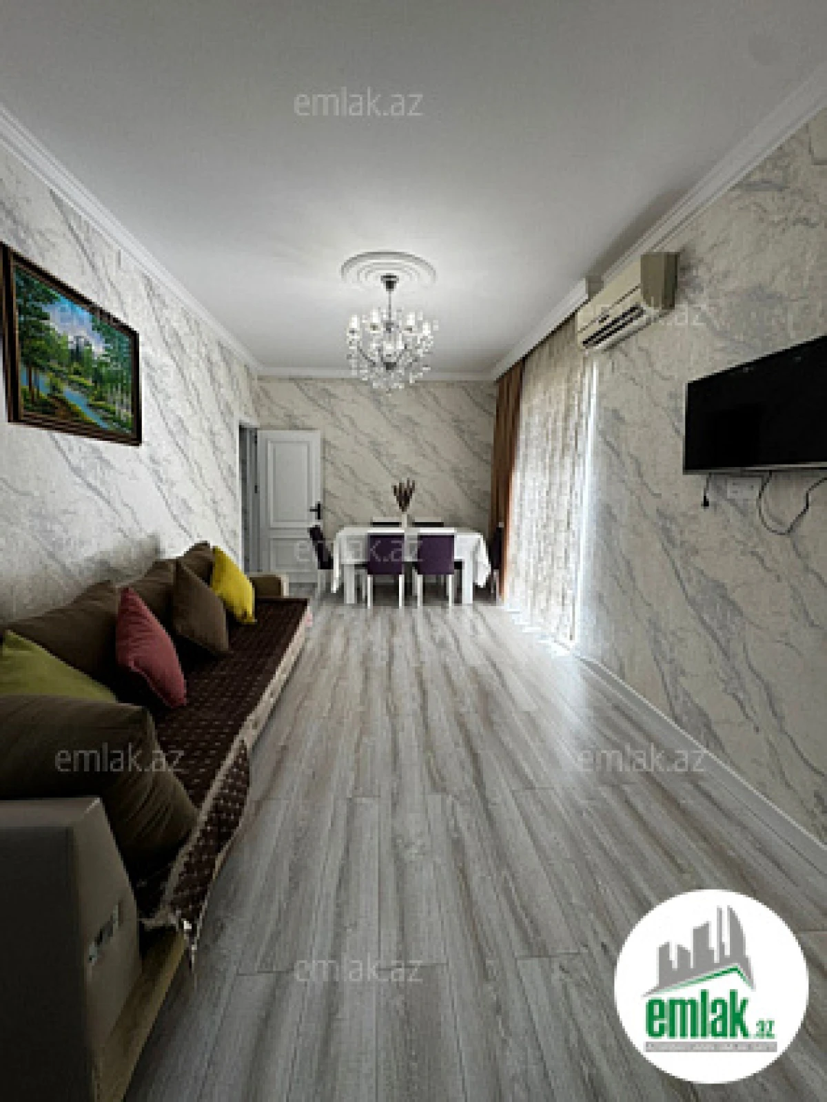 Satılır 2 otaqlı köhnə tikili 65 m²