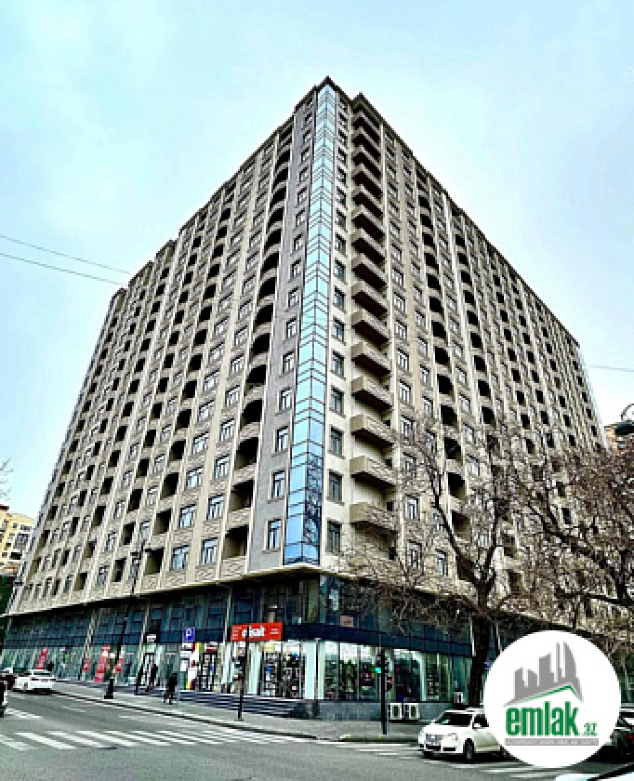 Satılır 3 otaqlı yeni tikili 75 m²