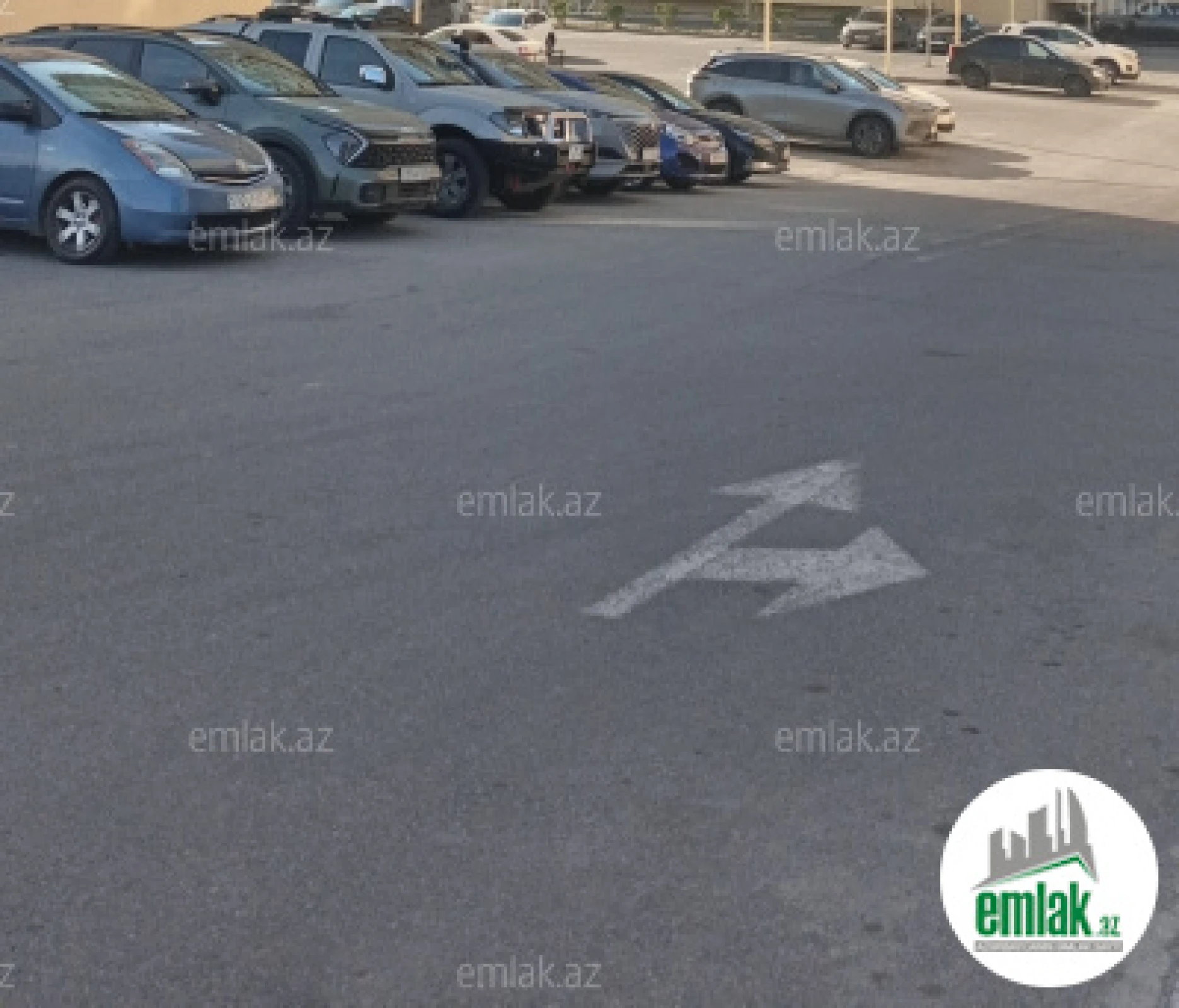 Satılır 3 otaqlı yeni tikili 120 m²