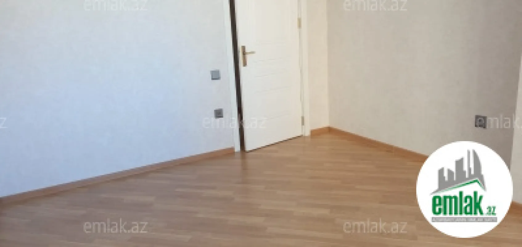 Satılır 3 otaqlı yeni tikili 120 m²