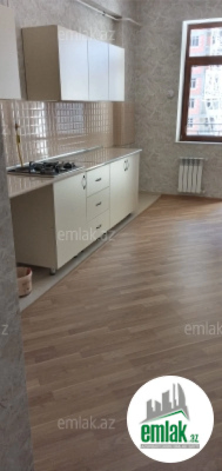 Satılır 3 otaqlı yeni tikili 120 m²