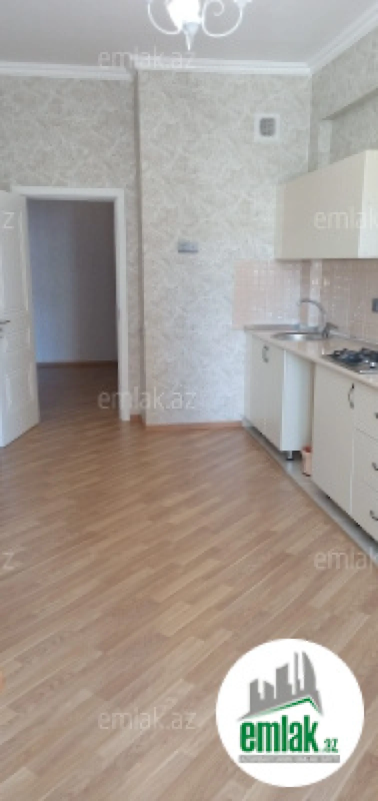 Satılır 3 otaqlı yeni tikili 120 m²