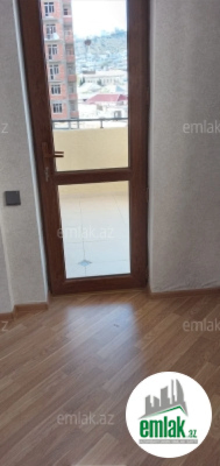 Satılır 3 otaqlı yeni tikili 120 m²