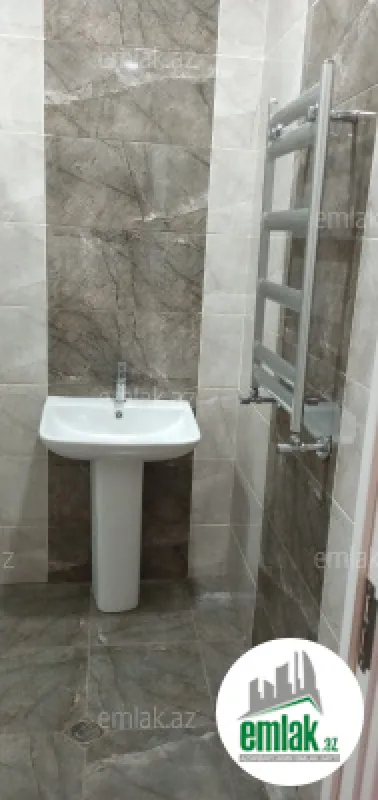 Satılır 3 otaqlı yeni tikili 120 m²