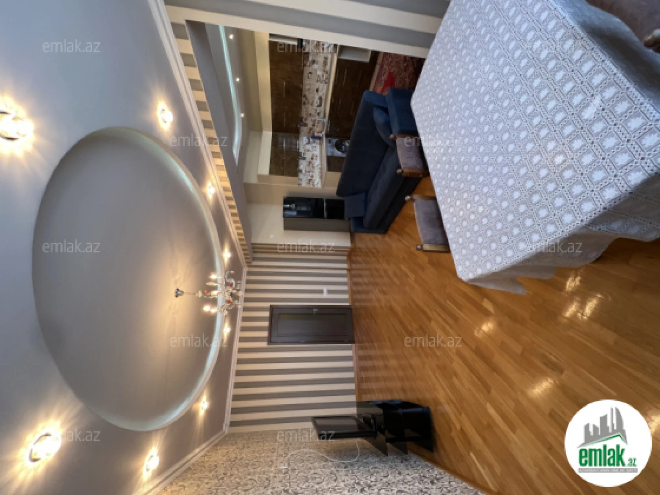 Satılır 3 otaqlı yeni tikili 135 m²