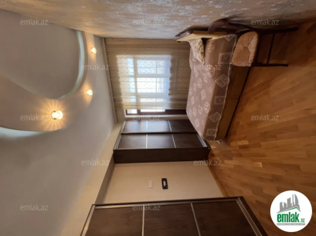 Satılır 3 otaqlı yeni tikili 135 m²