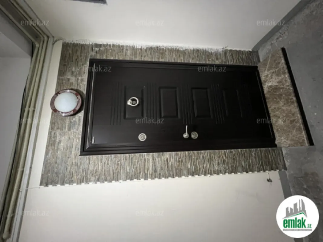 Satılır 3 otaqlı yeni tikili 135 m²