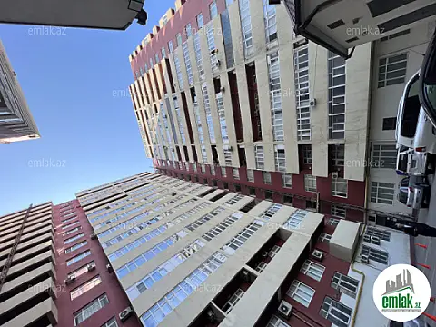 Satılır 3 otaqlı yeni tikili 135 m²