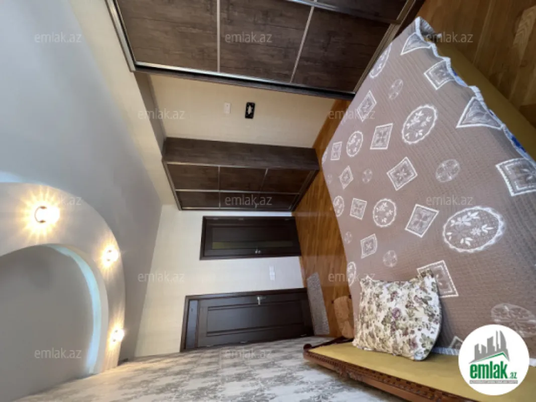 Satılır 3 otaqlı yeni tikili 135 m²