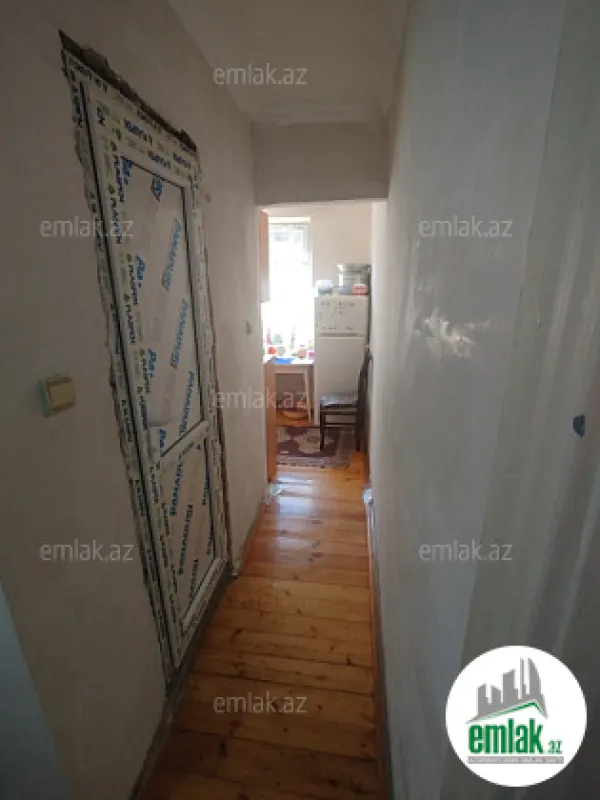 Satılır 1 otaqlı köhnə tikili 31 m²