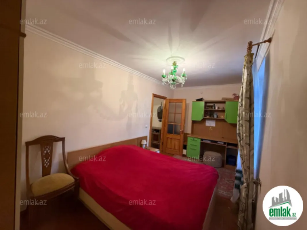 Satılır 2 otaqlı köhnə tikili 47 m²