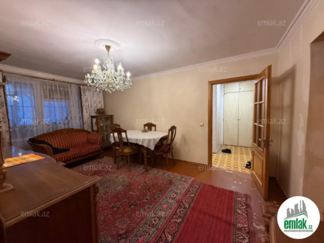 Satılır 2 otaqlı köhnə tikili 47 m²