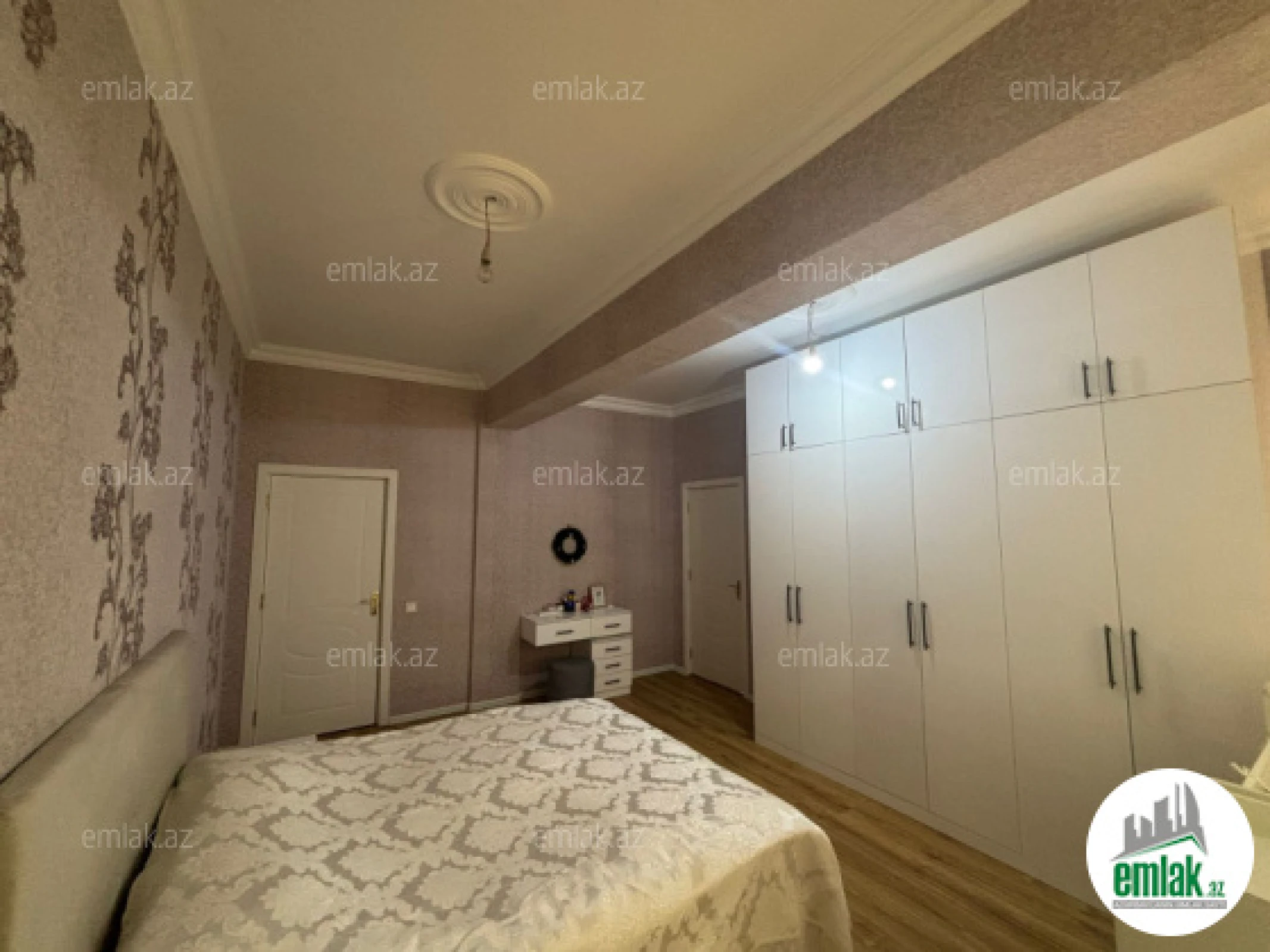 Satılır 3 otaqlı yeni tikili 101 m²