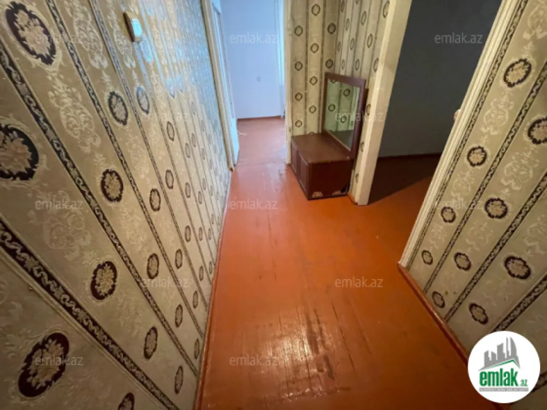 Satılır 2 otaqlı köhnə tikili 55 m²