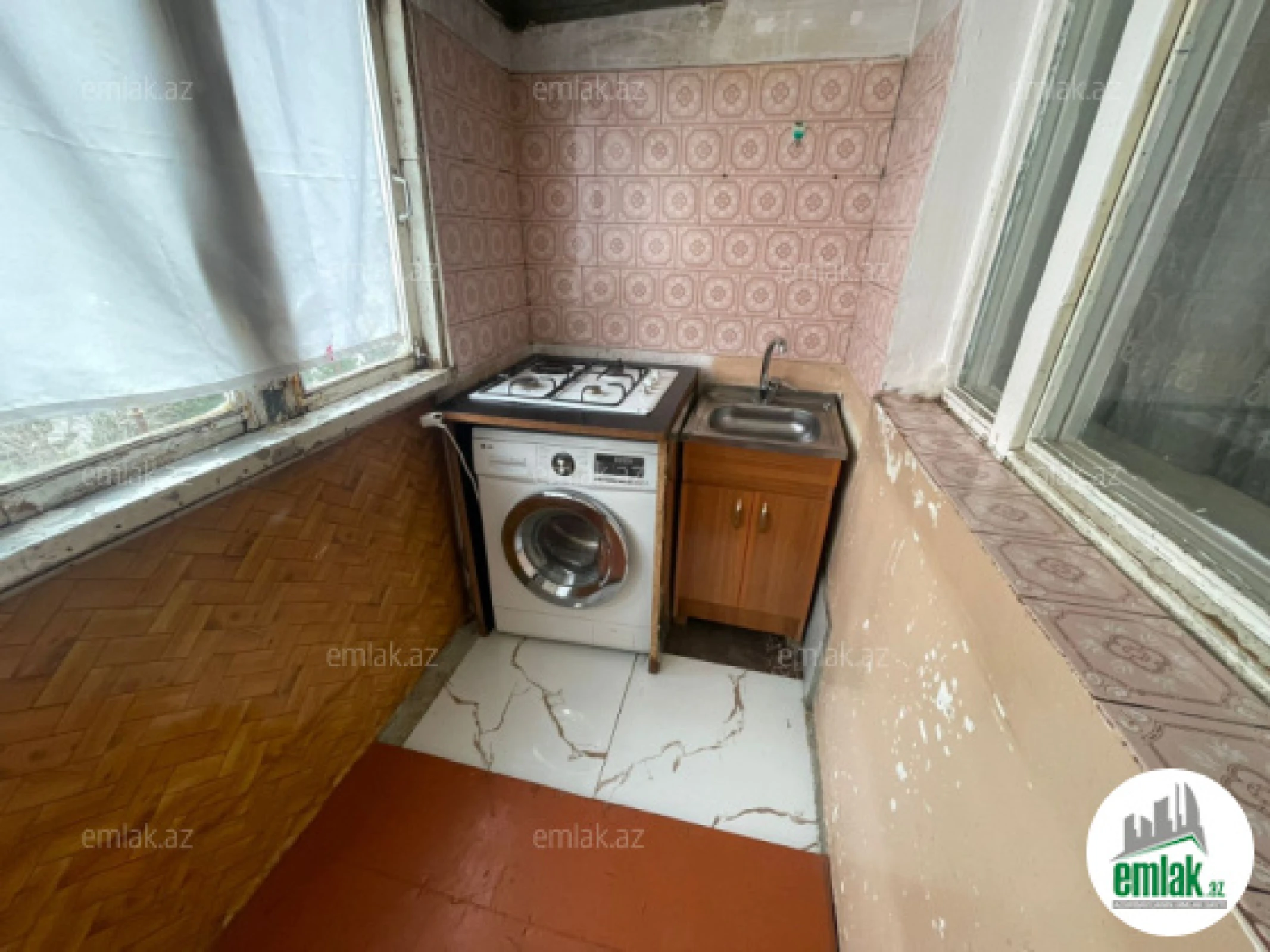 Satılır 2 otaqlı köhnə tikili 55 m²