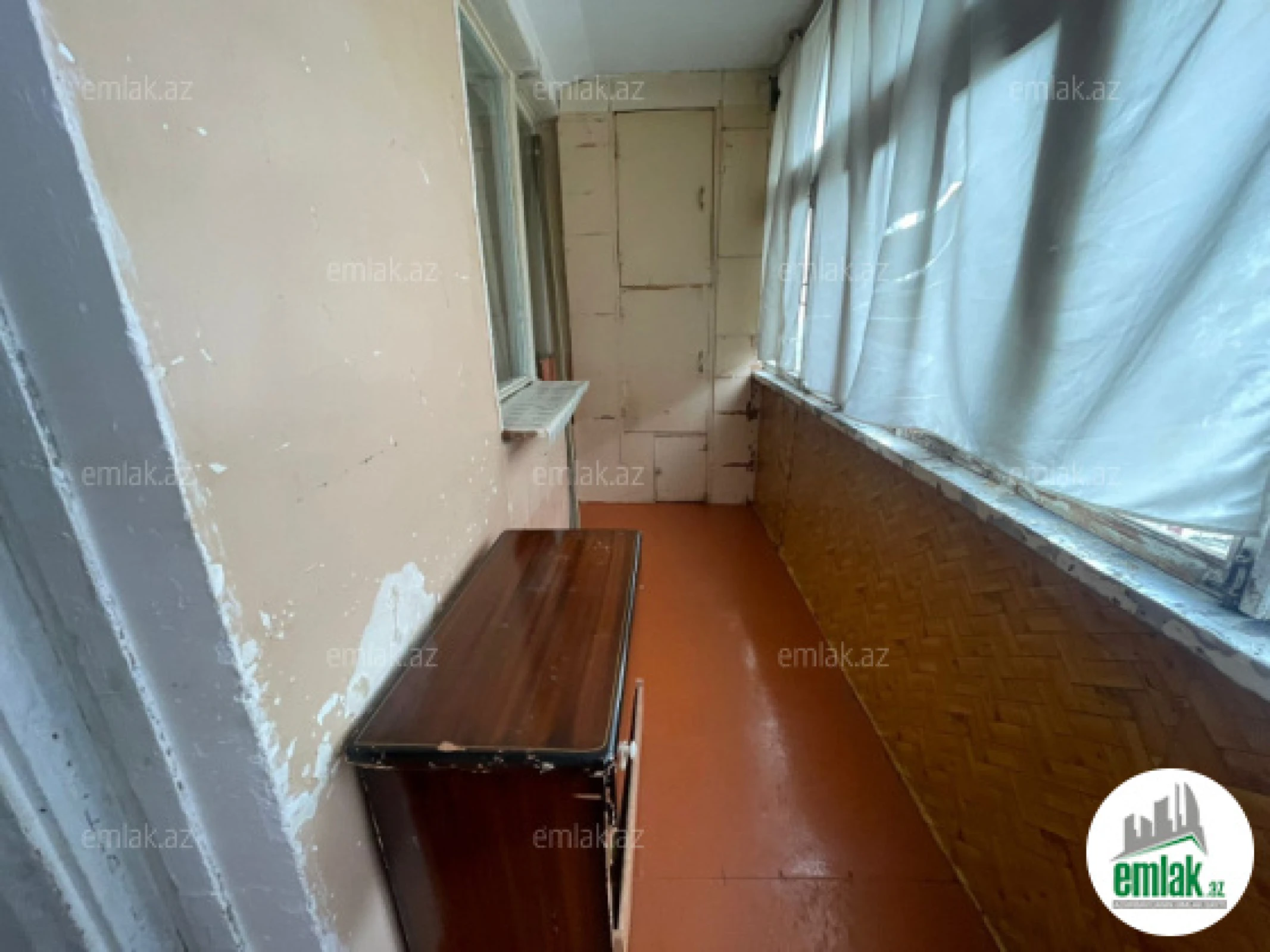 Satılır 2 otaqlı köhnə tikili 55 m²