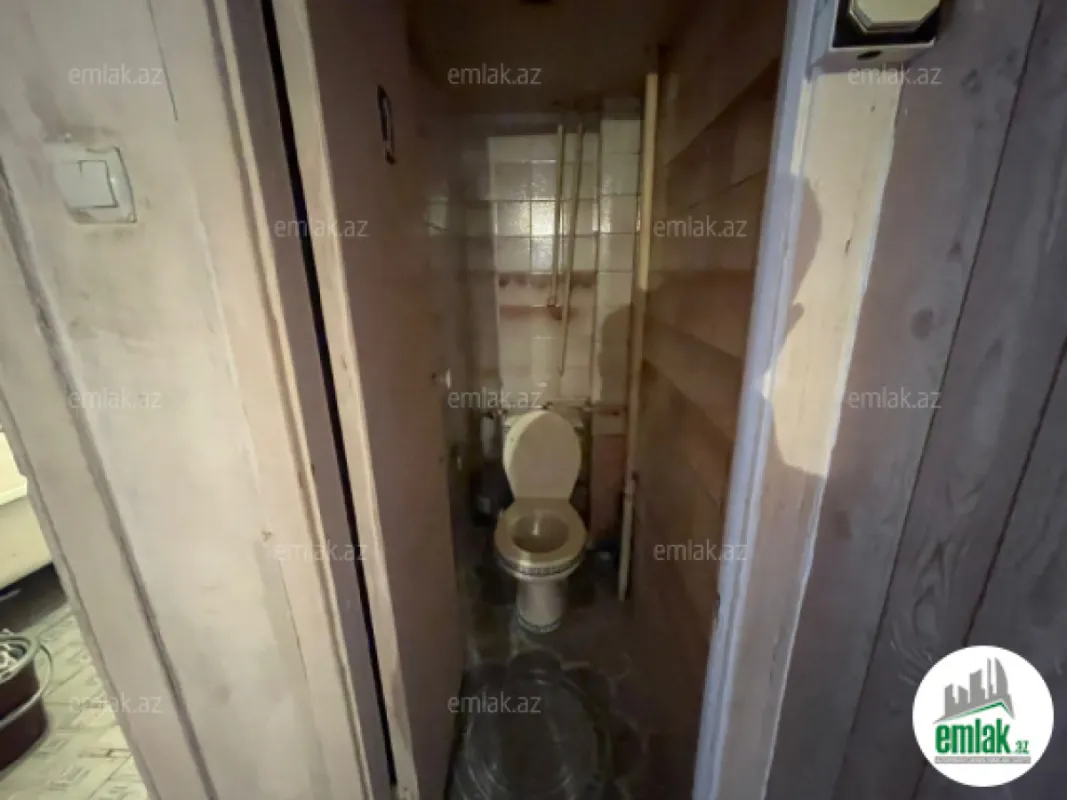 Satılır 2 otaqlı köhnə tikili 55 m²