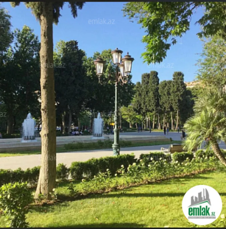 Satılır 3 otaqlı obyekt 130.5 m²